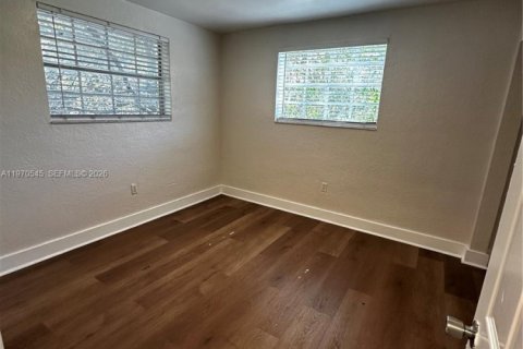 Villa ou maison à louer à Miami, Floride: 3 chambres, 158.86 m2 № 2031294 - photo 19