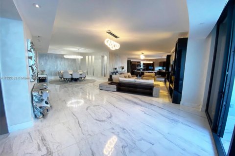 Condo in Sunny Isles Beach, Florida, 4 bedrooms  № 1865235 - photo 5