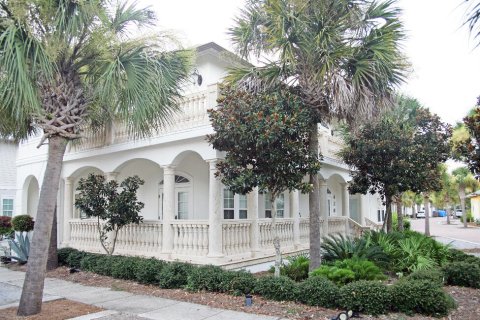 Villa ou maison à vendre à Seacrest, Floride: 5 chambres, 273.5 m2 № 561504 - photo 1