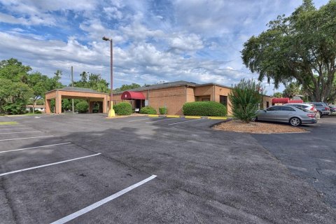 Immobilier commercial à louer à Ocala, Floride: 1553.14 m2 № 2195211 - photo 4