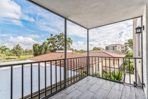Купить кондоминиум в Сент-Питерсберг, Флорида 3 комнаты, 72.46м2, № 1308259 - фото 29
