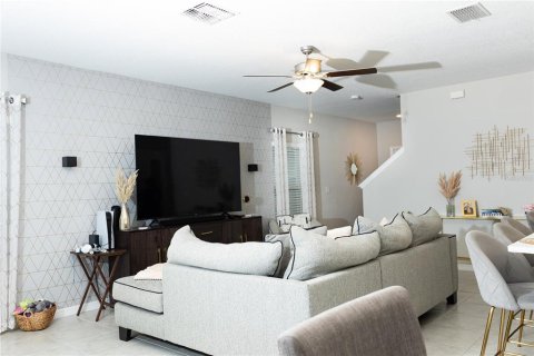 Casa en alquiler en Tampa, Florida, 4 dormitorios, 167.69 m2 № 1910508 - foto 8