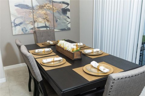 Casa en alquiler en Tampa, Florida, 4 dormitorios, 167.69 m2 № 1910508 - foto 10