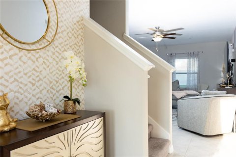 Casa en alquiler en Tampa, Florida, 4 dormitorios, 167.69 m2 № 1910508 - foto 4