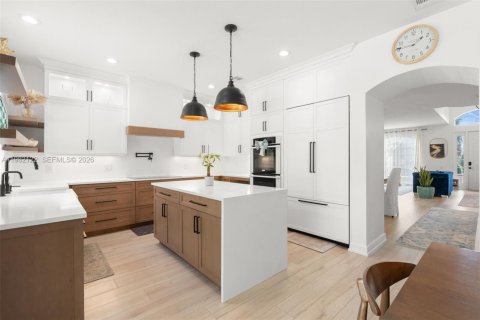 House in Parkland, Florida 4 bedrooms, 313.27 sq.m. № 2049568 - photo 17