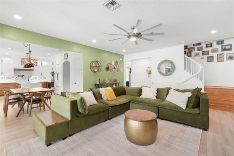 House in Parkland, Florida 4 bedrooms, 313.27 sq.m. № 2049568 - photo 21