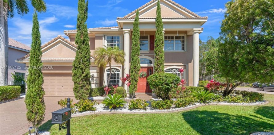 House in Parkland, Florida 4 bedrooms, 313.27 sq.m. № 2049568