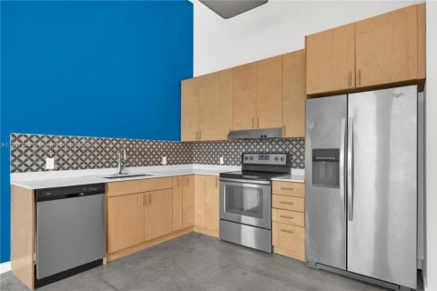 Copropriété à louer à Miami, Floride: 2 chambres, 95.22 m2 № 1966220 - photo 17