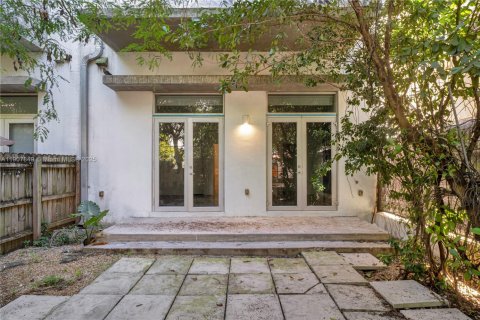 Copropriété à louer à Miami, Floride: 2 chambres, 95.22 m2 № 1966220 - photo 12