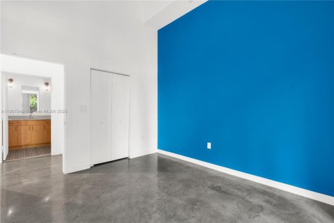 Copropriété à louer à Miami, Floride: 2 chambres, 95.22 m2 № 1966220 - photo 6