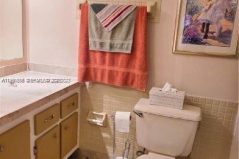 Condominio en alquiler en Lauderhill, Florida, 1 dormitorio, 86.21 m2 № 2057359 - foto 26