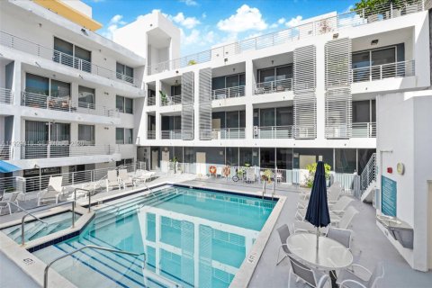 Copropriété à louer à Miami, Floride: 1 chambre, 73.39 m2 № 2000257 - photo 13