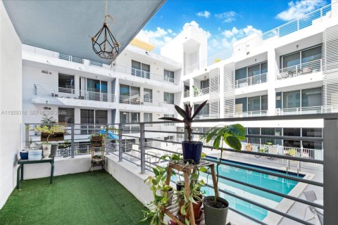 Copropriété à louer à Miami, Floride: 1 chambre, 73.39 m2 № 2000257 - photo 14