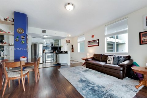 Copropriété à louer à Miami, Floride: 1 chambre, 73.39 m2 № 2000257 - photo 3