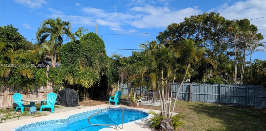 Villa ou maison à Dania Beach, Floride 3 chambres, 100.89 m2 № 1997225