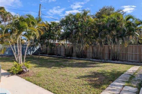 Villa ou maison à louer à Dania Beach, Floride: 3 chambres, 100.89 m2 № 1997225 - photo 5