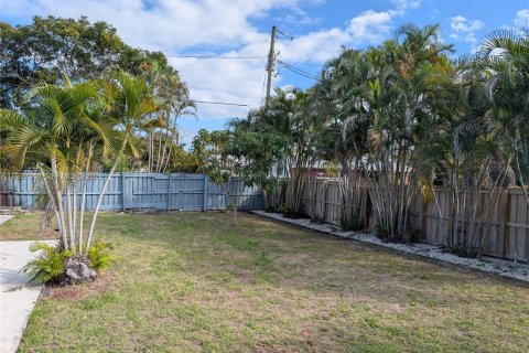 Villa ou maison à louer à Dania Beach, Floride: 3 chambres, 100.89 m2 № 1997225 - photo 7