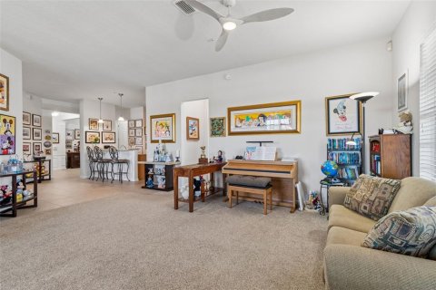 Condo in Seminole, Florida, 2 bedrooms  № 2214738 - photo 14