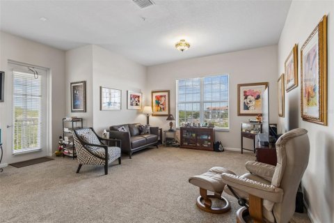Condo in Seminole, Florida, 2 bedrooms  № 2214738 - photo 12