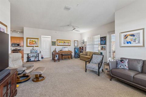 Condo in Seminole, Florida, 2 bedrooms  № 2214738 - photo 13