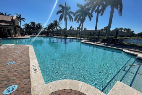 Copropriété à louer à Homestead, Floride: 3 chambres, 98.66 m2 № 2293250 - photo 16