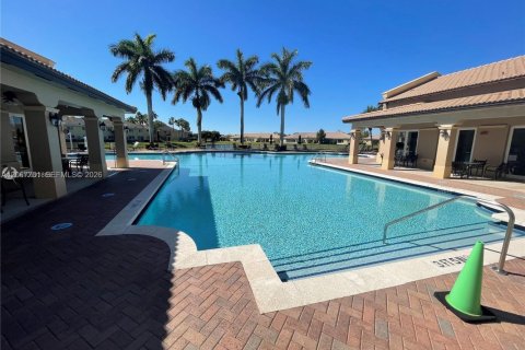 Copropriété à louer à Homestead, Floride: 3 chambres, 98.66 m2 № 2293250 - photo 15