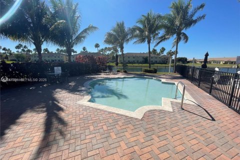 Copropriété à louer à Homestead, Floride: 3 chambres, 98.66 m2 № 2293250 - photo 13