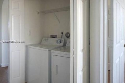 Copropriété à louer à Homestead, Floride: 3 chambres, 98.66 m2 № 2293250 - photo 7