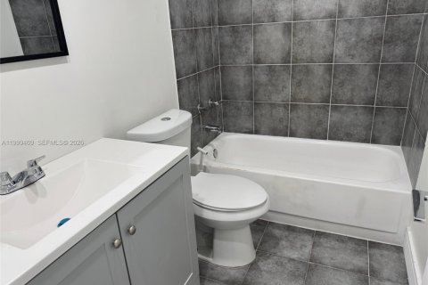 Condo in Miami, Florida, 2 bedrooms  № 2066622 - photo 6