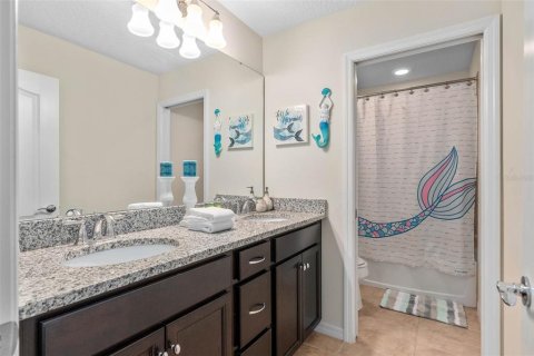 Villa ou maison à vendre à Kissimmee, Floride: 6 chambres, 291.9 m2 № 2305889 - photo 27