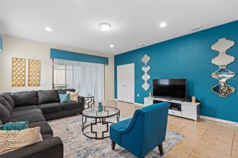 Villa ou maison à vendre à Kissimmee, Floride: 6 chambres, 291.9 m2 № 2305889 - photo 12