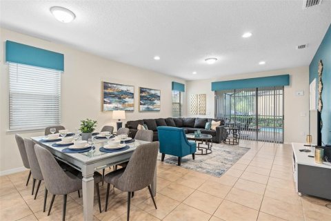 Villa ou maison à vendre à Kissimmee, Floride: 6 chambres, 291.9 m2 № 2305889 - photo 10