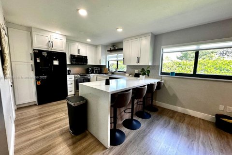 Casa en venta en Miami, Florida, 4 dormitorios, 203.55 m2 № 1966731 - foto 20