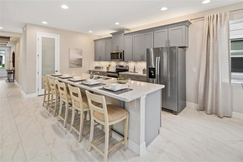 House in Kissimmee, Florida 6 bedrooms, 279.54 sq.m. № 1791420 - photo 5