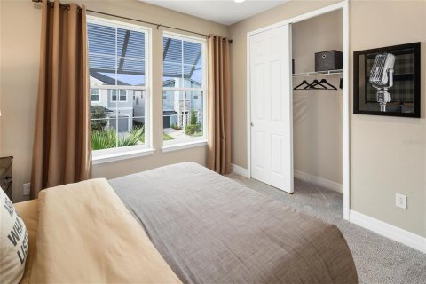House in Kissimmee, Florida 6 bedrooms, 279.54 sq.m. № 1791420 - photo 20
