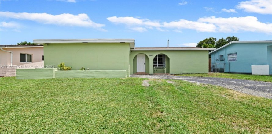Casa en Sunrise, Florida 2 dormitorios, 97.27 m2 № 1762413