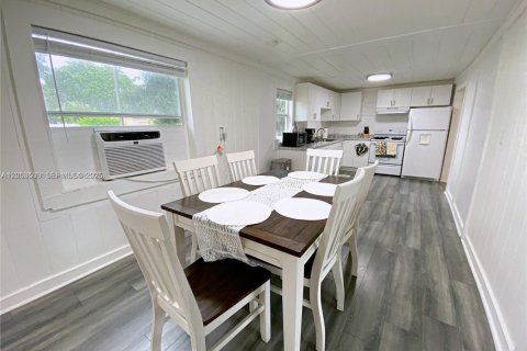 Villa ou maison à louer à Delray Beach, Floride: 3 chambres, 85.47 m2 № 2179300 - photo 2