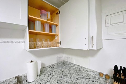 Villa ou maison à louer à Delray Beach, Floride: 3 chambres, 85.47 m2 № 2179300 - photo 5