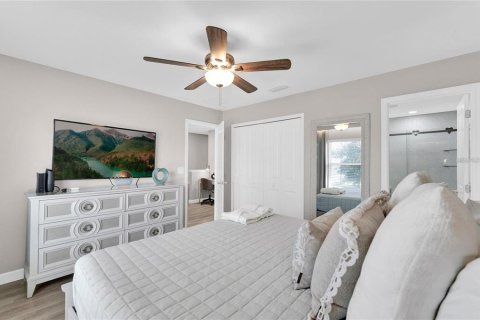 Townhouse in Kissimmee, Florida 4 bedrooms, 162.11 sq.m. № 2123442 - photo 14