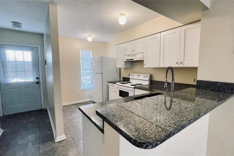 Copropriété à vendre à Temple Terrace, Floride: 2 chambres, 103.12 m2 № 1853232 - photo 10