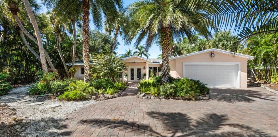 Villa ou maison à Sarasota, Floride 3 chambres, 214.42 m2 № 2430731