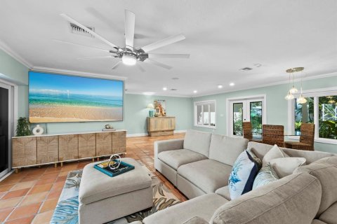 Villa ou maison à vendre à Sarasota, Floride: 3 chambres, 214.42 m2 № 2430731 - photo 5