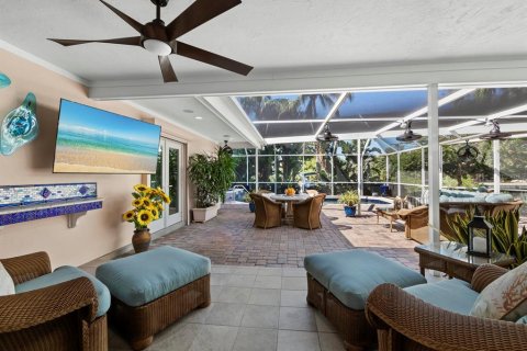 Villa ou maison à vendre à Sarasota, Floride: 3 chambres, 214.42 m2 № 2430731 - photo 8