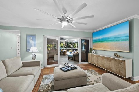 Villa ou maison à vendre à Sarasota, Floride: 3 chambres, 214.42 m2 № 2430731 - photo 7