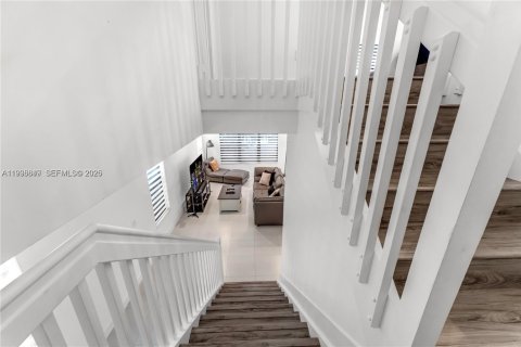 Купить виллу или дом в Хайалиа, Флорида 3 спальни, 212.84м2, № 2060699 - фото 5