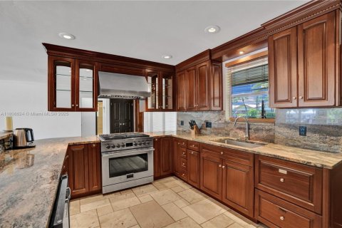 Villa ou maison à louer à Fort Lauderdale, Floride: 3 chambres, 187.76 m2 № 1745825 - photo 14