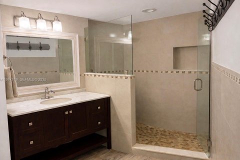 Купить кондоминиум в Майами, Флорида 2 спальни, 105.91м2, № 2090766 - фото 10