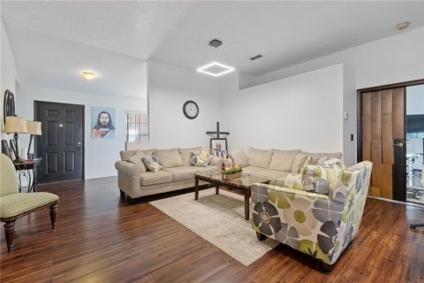 Casa en alquiler en New Port Richey, Florida, 3 dormitorios, 167.6 m2 № 1904191 - foto 12