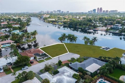 House in Fort Lauderdale, Florida 5 bedrooms, 615.85 sq.m. № 2080675 - photo 7