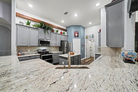 Casa en venta en Kissimmee, Florida, 4 dormitorios, 252.32 m2 № 2384322 - foto 10